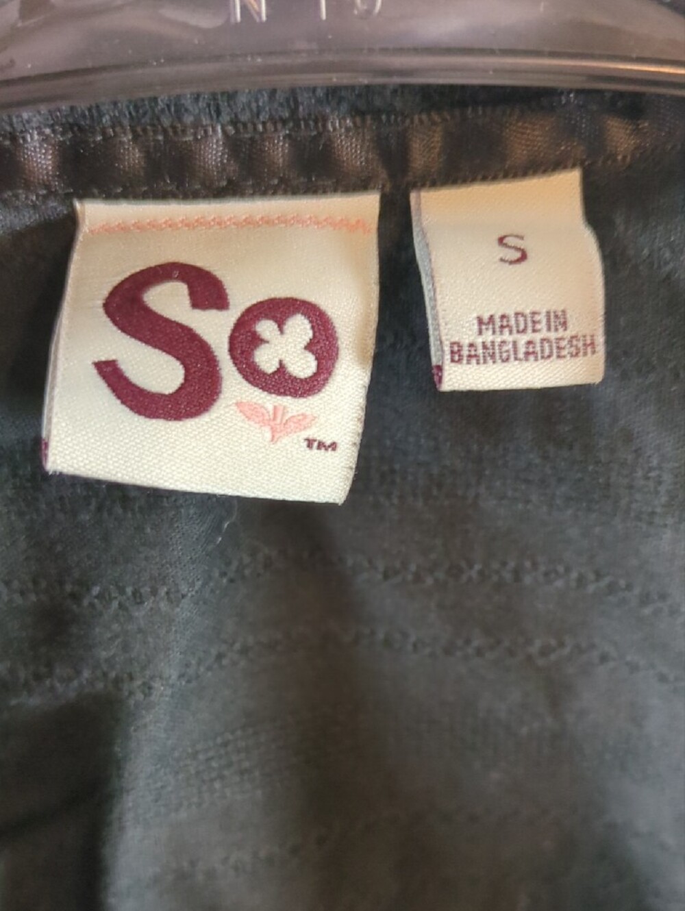SO Black Short Sleeve Button-Up Top - Picture 3 of 5